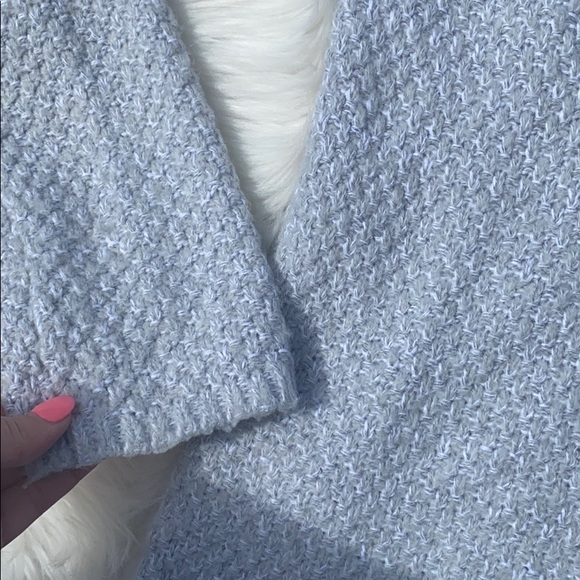 Lord & Taylor knit sweater - Picture 2 of 3